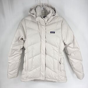 Patagonia Women's Off-White Puffer Jacket